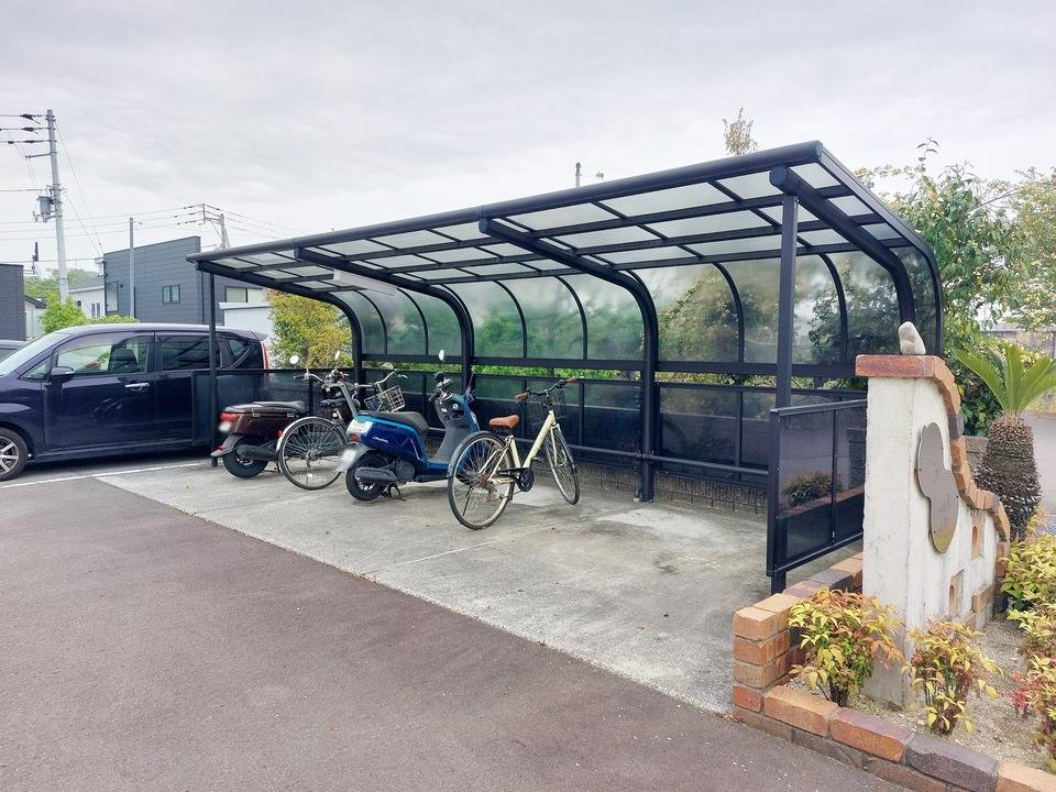 駐車場　駐輪場