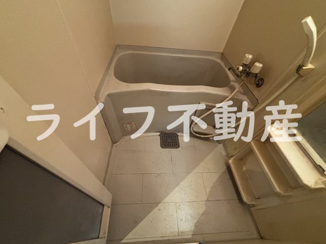 バス・シャワールーム　お風呂で日々の疲れを落としましょう