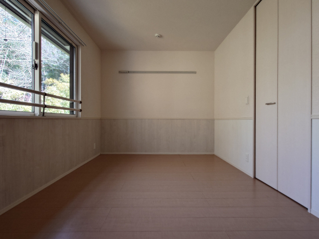 その他部屋・スペース　ワンステップクローゼット付きの洋室