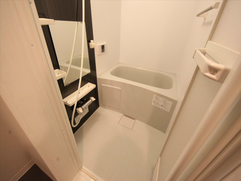 バス・シャワールーム　追い焚き・オートバス機能付お風呂