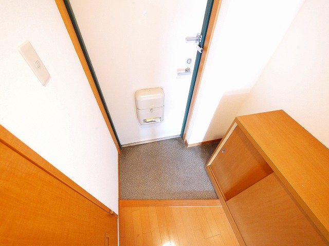 玄関　シンプルで使いやすい玄関です