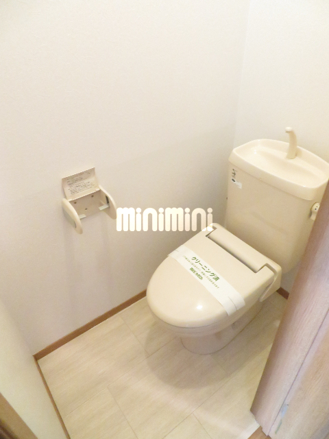 トイレ　下駄箱