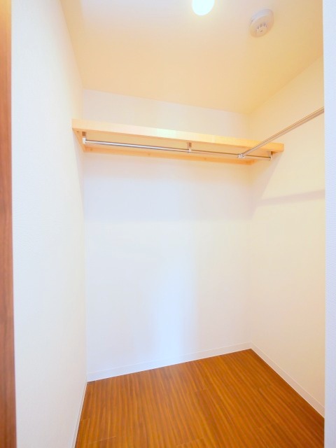 収納　ウォークインクローゼットです♪
