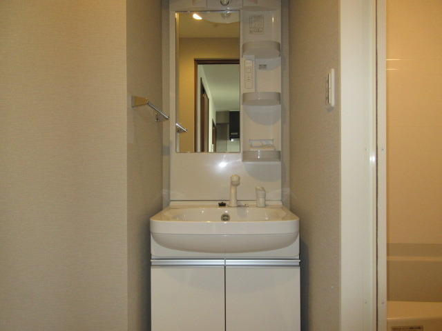 洗面設備　独立洗面台です。