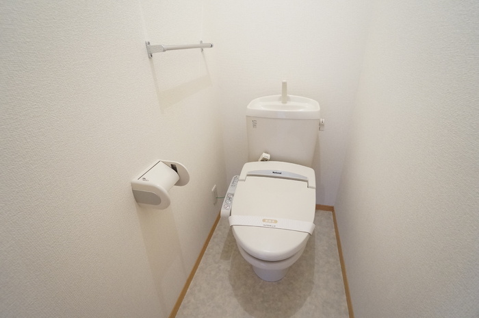 トイレ　ウォシュレット完備♪