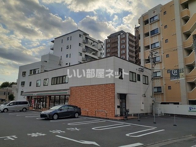 コンビニ　セブンイレブン　宮崎広島２丁目店（コンビニ）まで369m