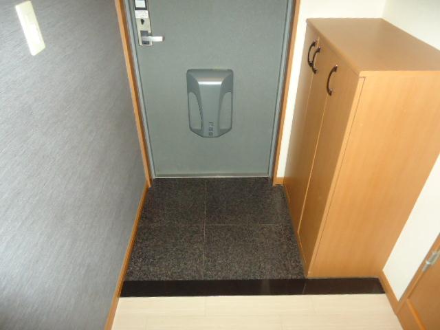 玄関　玄関（イメージ）