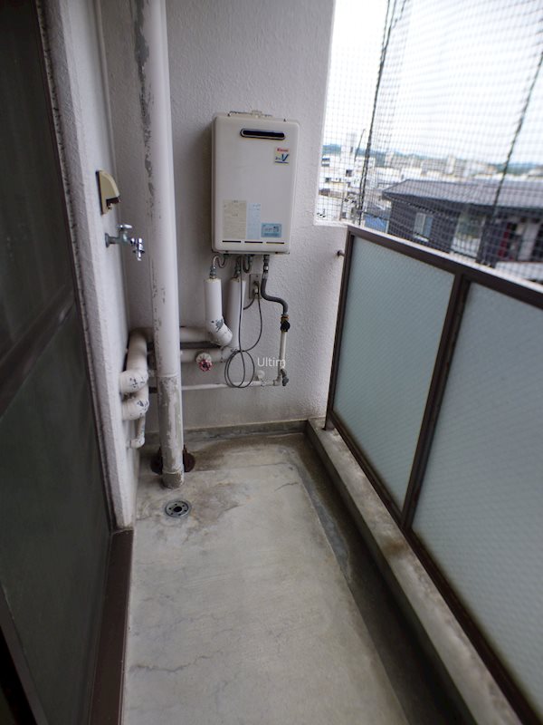 バルコニー　別部屋のお写真です。ご参考までに！