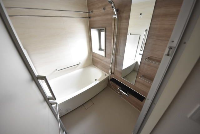 バス・シャワールーム　お問合せは(株)タウンハウジングレジデンス事業部【03-…