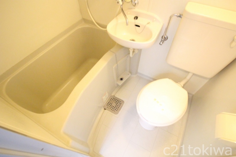 バス・シャワールーム　※同建物別室写真です