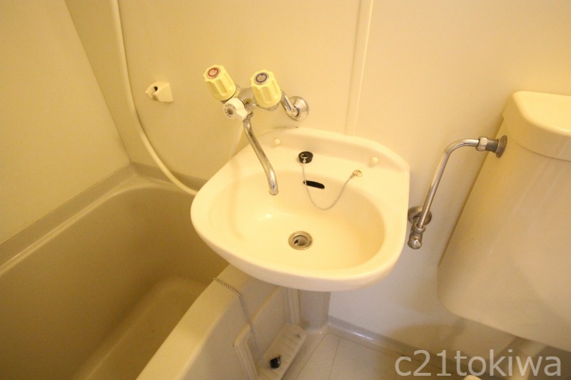 洗面設備　※同建物別室写真です