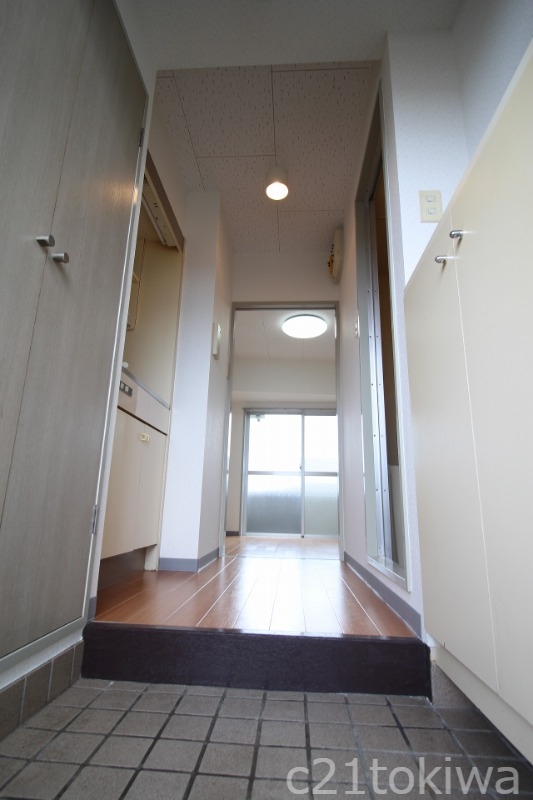 玄関　※同建物別室写真です