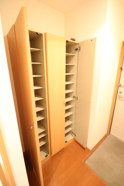 玄関　シューズボックス