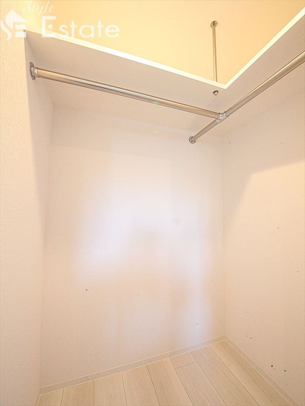 収納　ウォークインクローゼット