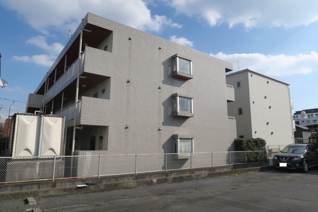 建物外観　裏側からの外観