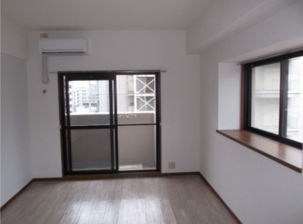 居室・リビング　角部屋で日当たり良好な洋室ですね