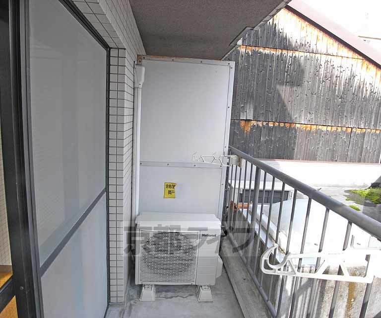 バルコニー　こじんまりしています。