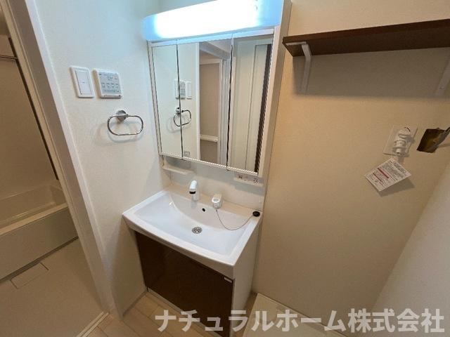 洗面設備　洗髪洗面化粧台