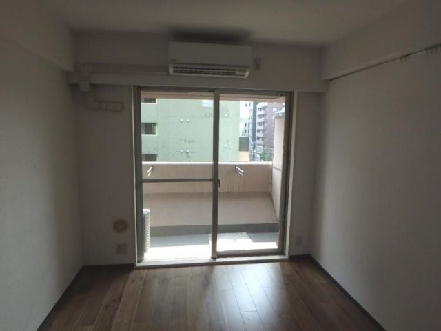 居室・リビング　弊社は全物件が仲介手数料半月分+税でご紹介可能です。