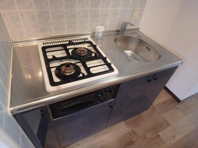 キッチン　弊社は全物件が仲介手数料半月分+税でご紹介可能です。