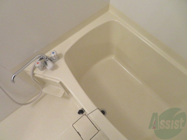 バス・シャワールーム　疲れた時はゆっくり湯船につかってみてはいかがでしょうか