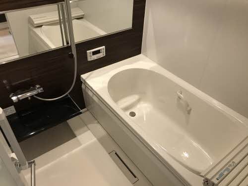 バス・シャワールーム　浴室