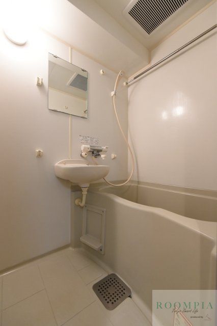 バス・シャワールーム　バス