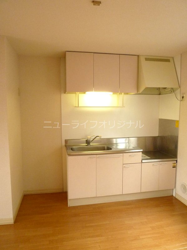 キッチン　コンロは設置幅・ガスの種別を確認の上、ご用意下さい