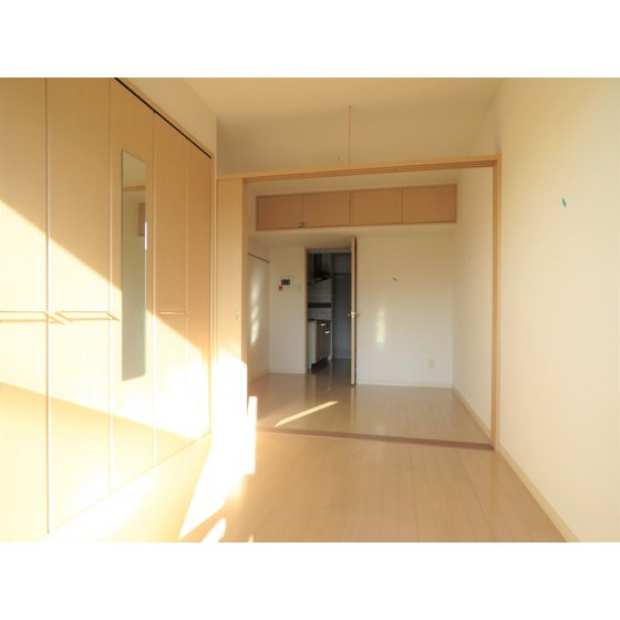 居室・リビング　※別号室参考写真