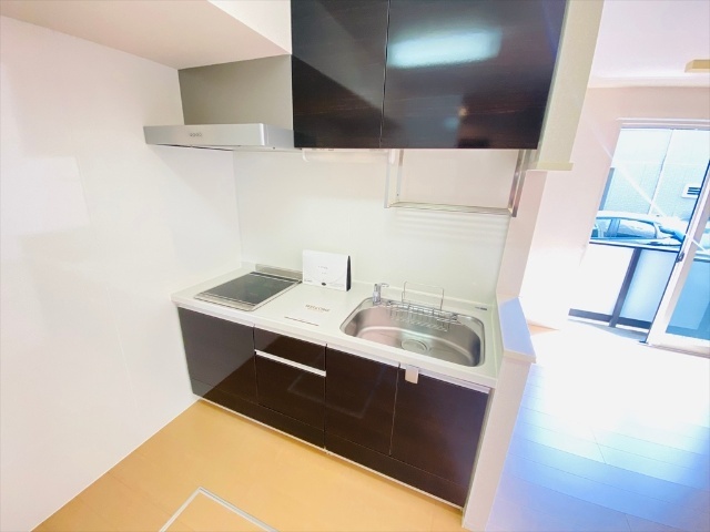 キッチン　Ｃ棟１０２号室内装写真転載