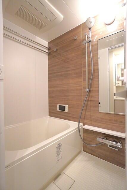 バス・シャワールーム　※写真は同タイプ住戸です。?