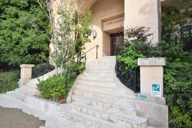エントランス　なんばセントラルプラザリバーガーデン　エントランス