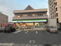 コンビニ　ファミリーマート 大高駅前店（コンビニ）まで1155m
