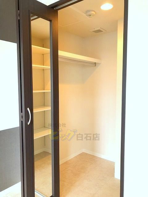 収納　広々ウォークインクローゼット付きです♪
