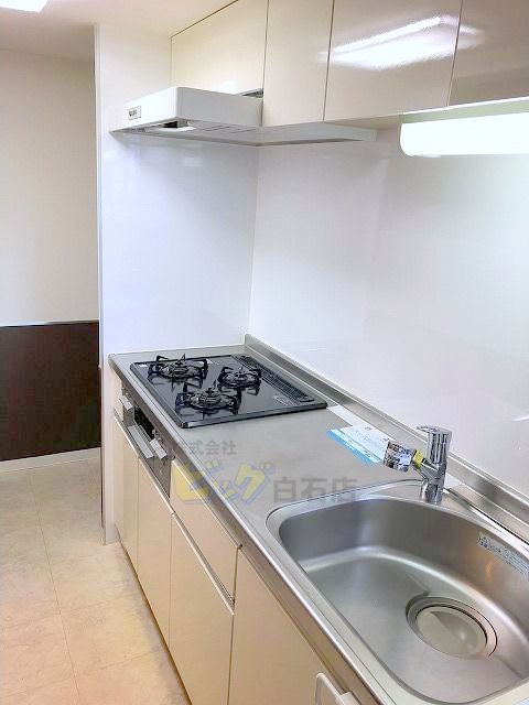 キッチン　人気の独立式システムキッチンです♪