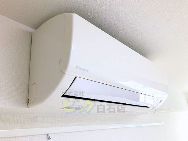 その他設備　夏も快適なエアコン付きです♪