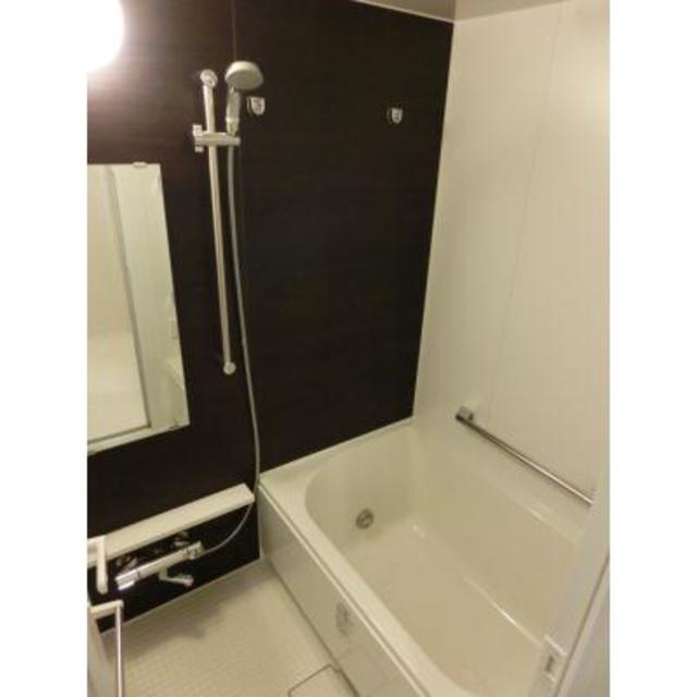 バス・シャワールーム　※写真は同タイプ住戸です。