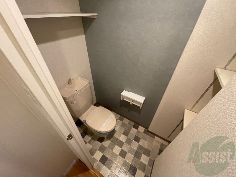 トイレ　こちらはトイレです。清潔感があり、安心して使用できます。