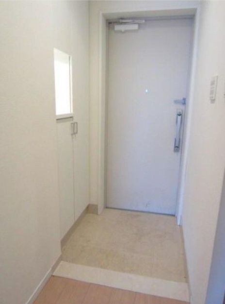 玄関　弊社は都内全域の物件をご紹介可能です！