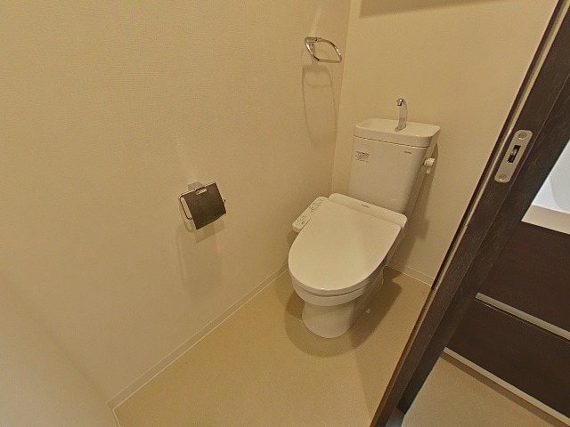 トイレ　※別部屋参考写真