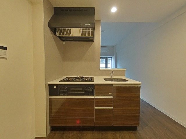 キッチン　※別部屋参考写真
