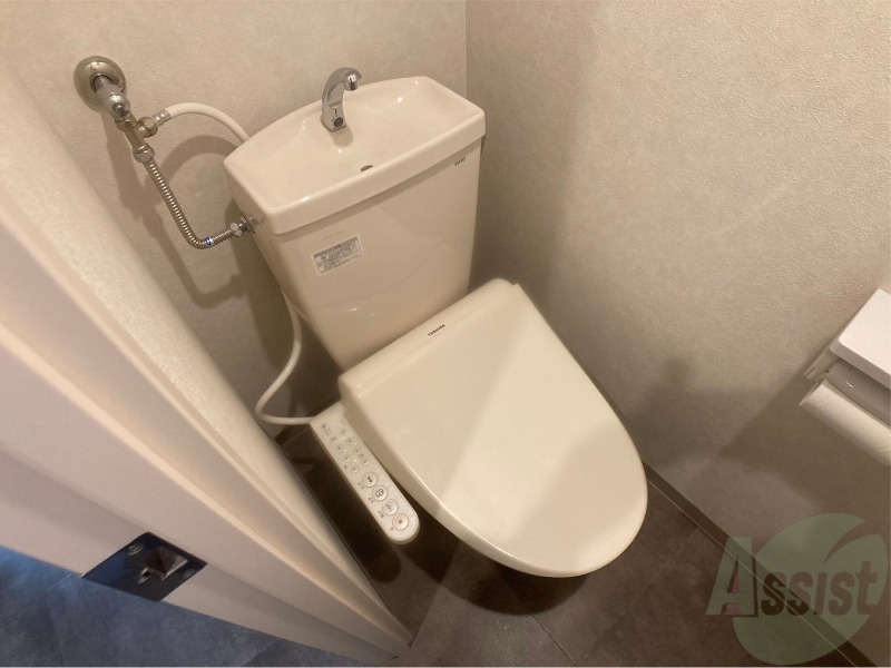 トイレ　ウォシュレット機能がついたトイレ。安心して使用できますね。