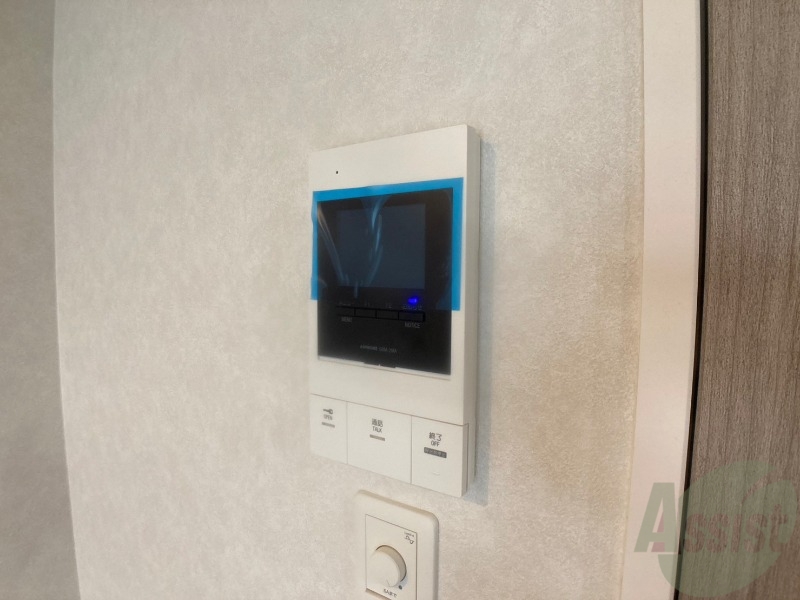 セキュリティ　ＴＶモニター付インターホンです。来客者の顔が見えるので安心！