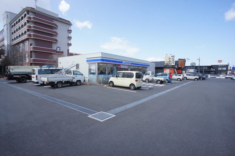 コンビニ　ローソン新潟紫竹山六丁目店（コンビニ）まで428m