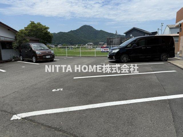 駐車場　駐車場は1台無料★