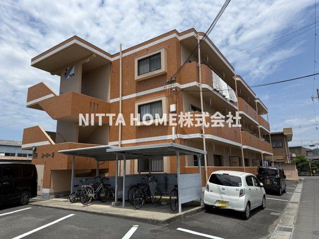 建物外観　駐車場無料です◇