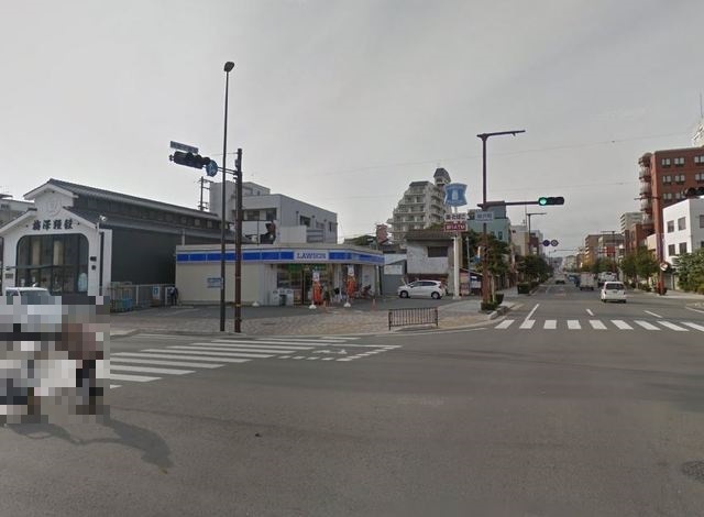 コンビニ　ローソン福沢店（コンビニ）まで118m