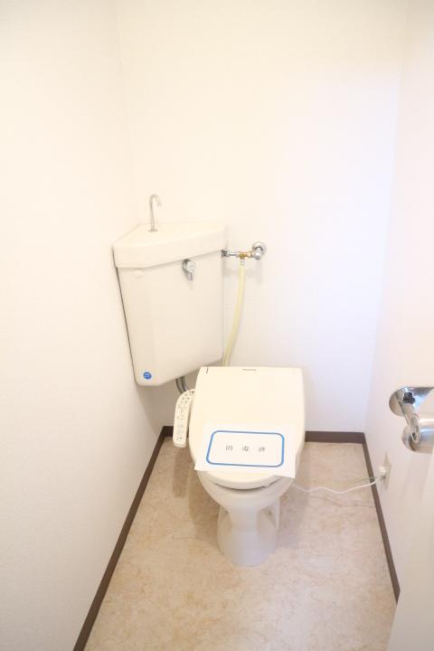 トイレ　コンパクトで使いやすいトイレです
