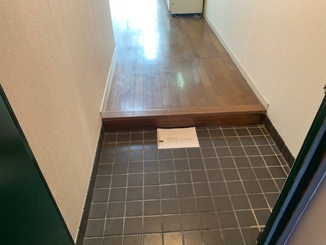玄関　落ち着いた玄関です