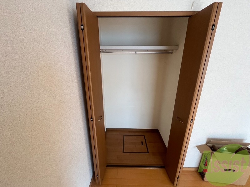 収納　洋室のクローゼット。広さは十分そうです。